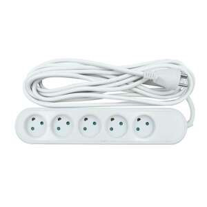 5-tien pistorasia maadoitettu (D)